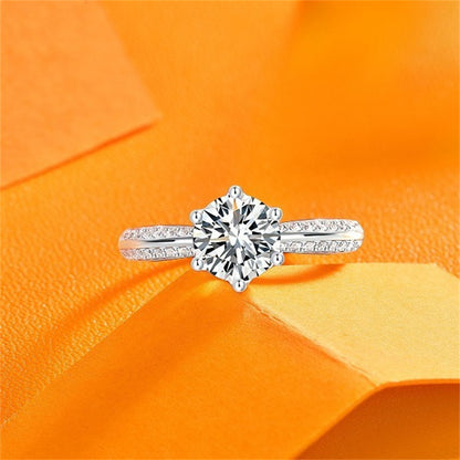 Timeless Moissanite Ring in 925 Silver
