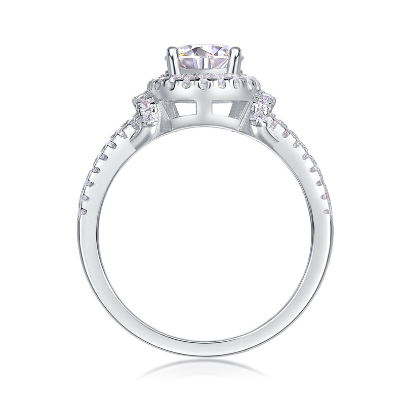 Timeless Round Moissanite Ring in 925 Silver