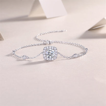 Timeless Women's Geometric Silver Bracelet with Moissanite