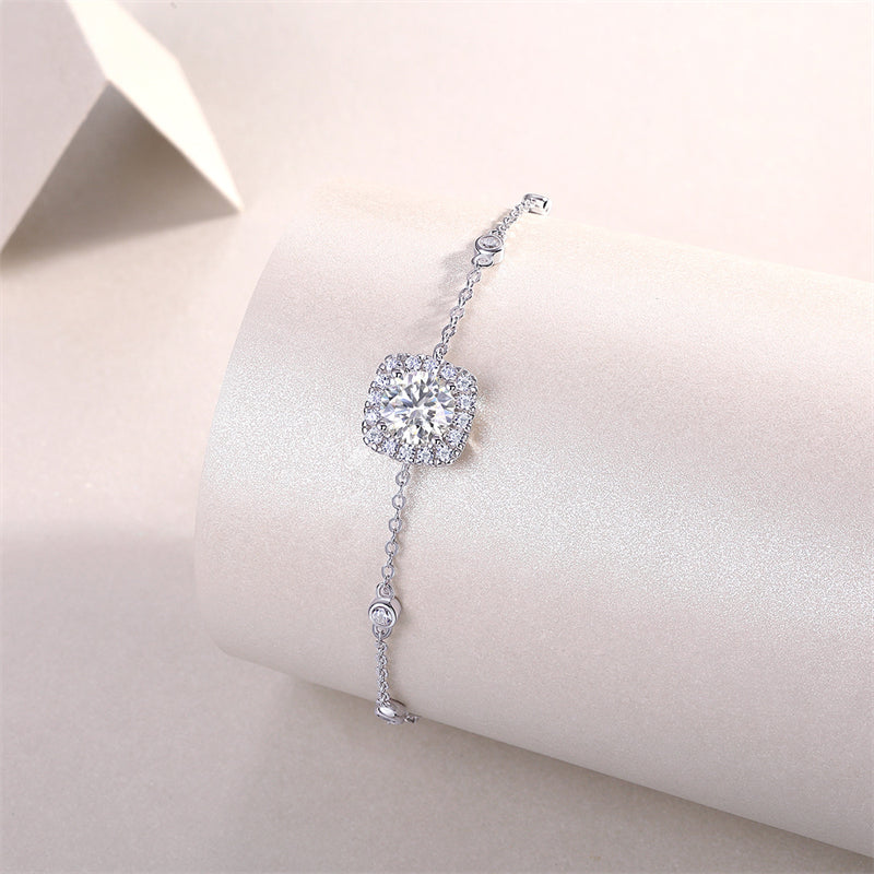 Timeless Women's Geometric Silver Bracelet with Moissanite