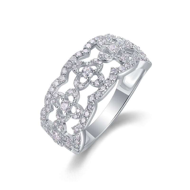 Trendsetting Geometric Round Moissanite Ring
