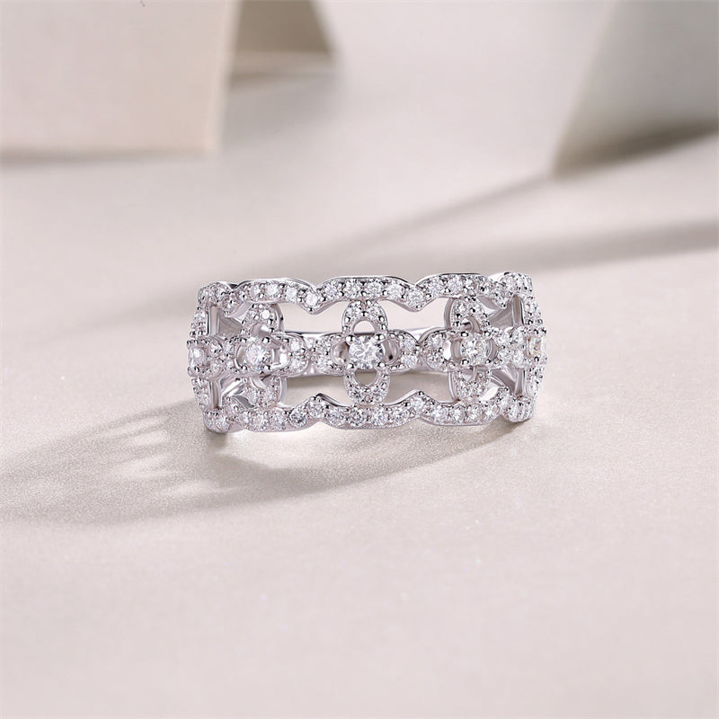 Trendsetting Geometric Round Moissanite Ring