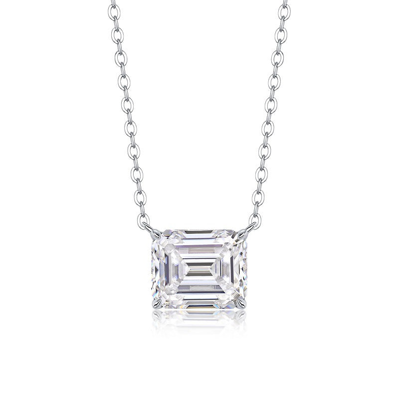 Trendy Geometric Pendant Necklace for Modern Women