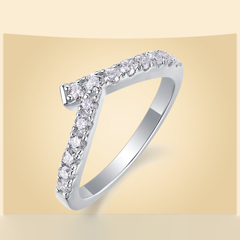 Trendy Geometric Round Moissanite Ring