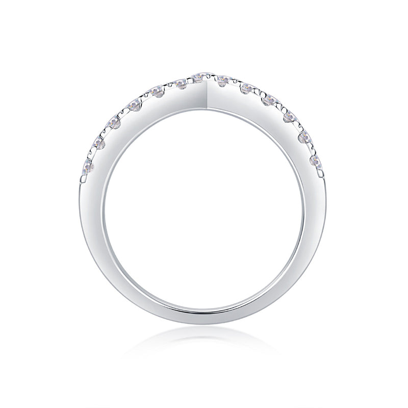 Trendy Geometric Round Moissanite Ring