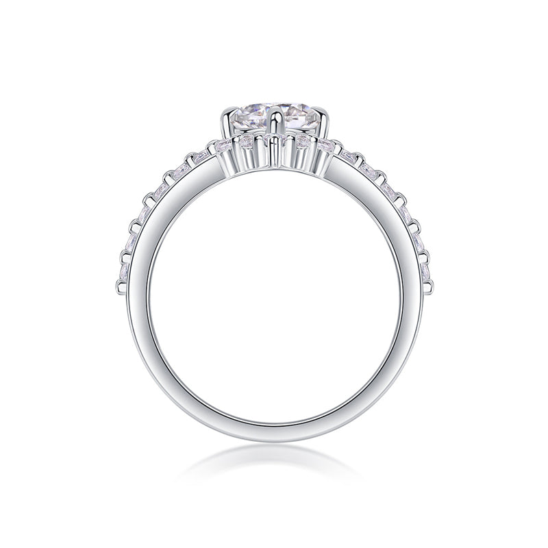 Versatile Round Diamond Ring for Women