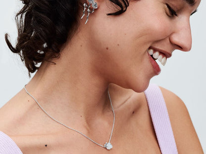 White Rose in Bloom Collier Necklace