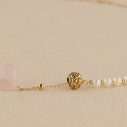 Love-themed O-Chain Necklace with Heart-shaped Pendant Natural Stone and Pearl