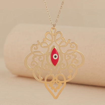 Retro Style Gold Pendant Necklace