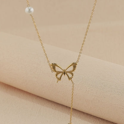Modern Gold O-Chain Necklace with Butterfly Embellishment