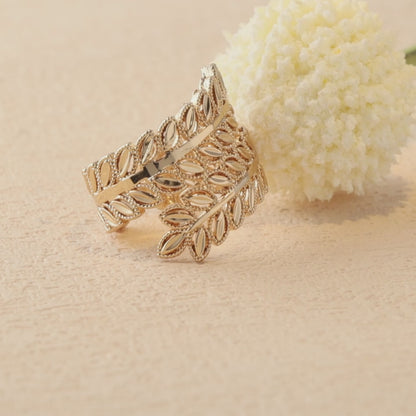 Elegant Leaf Texture Ring